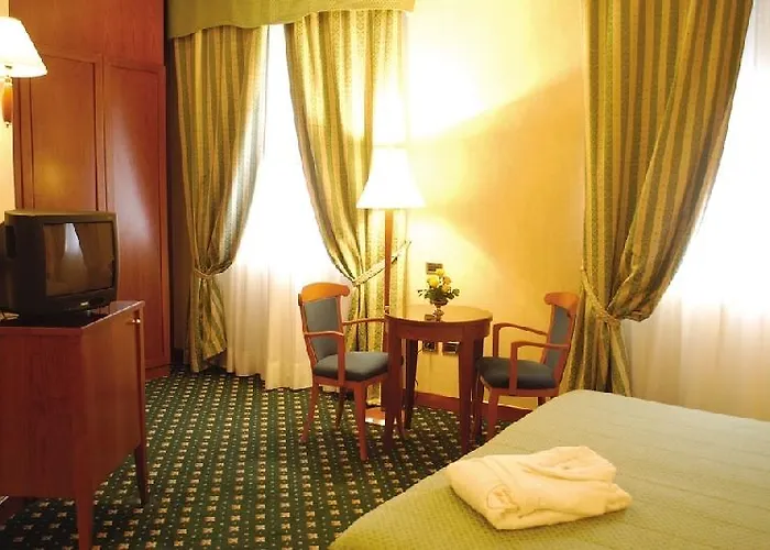 Ascot Szálloda 4*