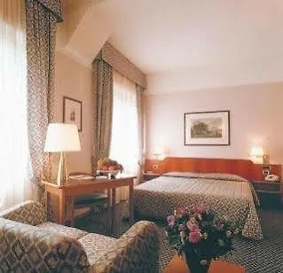 Ascot Szálloda 4*