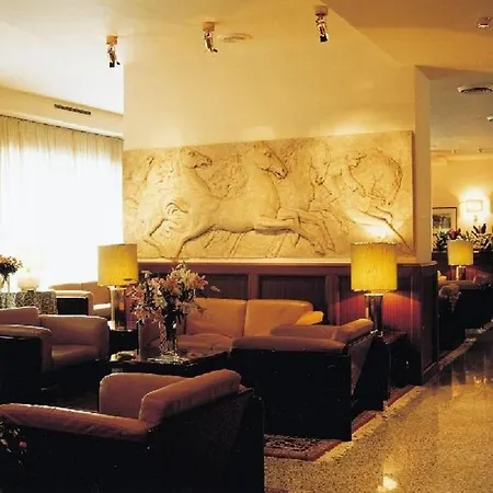 Otel Ascot 4*