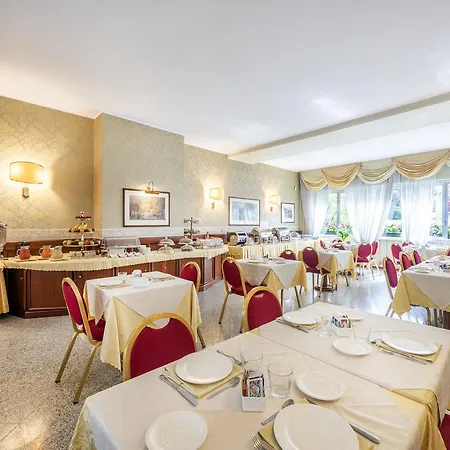 Otel Ascot 4*