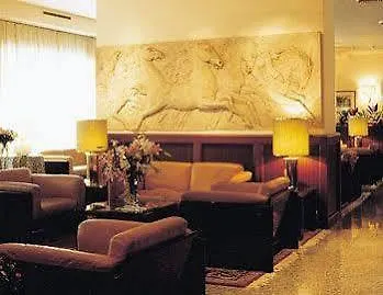 Ascot Otel