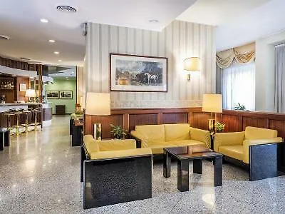 Ascot Otel