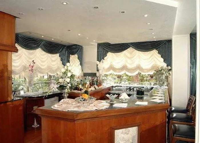 Ascot 4* Mediolan