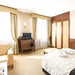 Ascot 4*