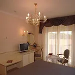 Hotel Ascot