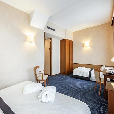 Hotel Ascot